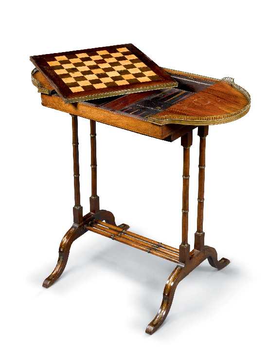 THE VIVIEN LEIGH COLLECTION - Backgammon and Chess Table